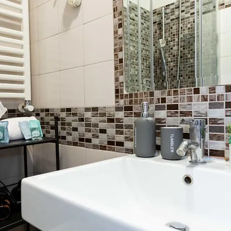 Termini -statuto Zen Guesthouse- Zen01 ゲストハウス