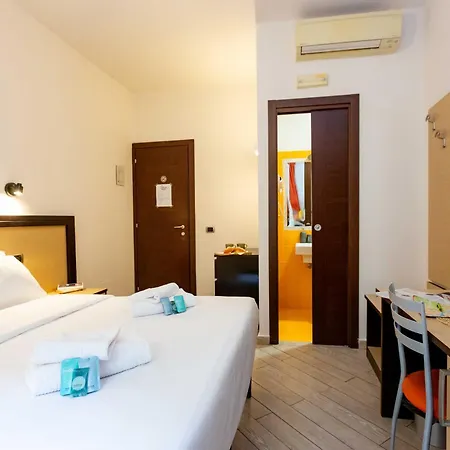 Termini -statuto Zen Guesthouse- Zen01 ゲストハウス 3*