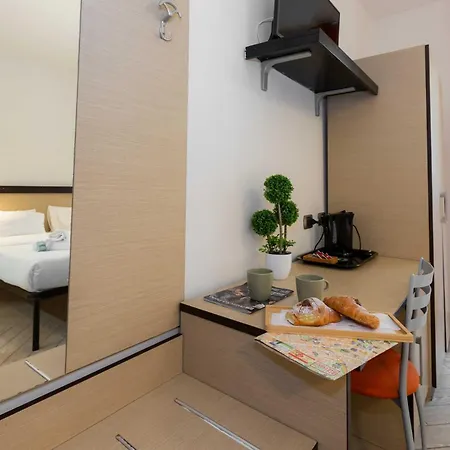 Termini -statuto Zen Guesthouse- Zen01 ゲストハウス ローマ